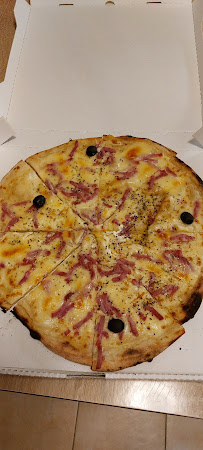 Plats et boissons du Pizzeria La Fournaise à Ruoms - n°7