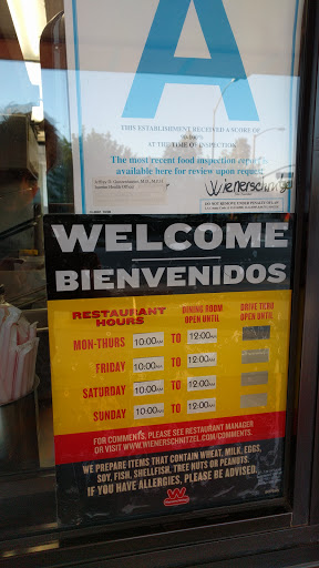 Wienerschnitzel image