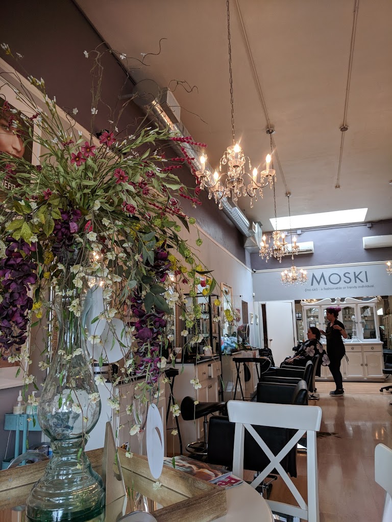 Moski Hair Lounge 95818