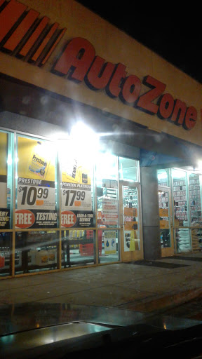 Auto Parts Store «AutoZone», reviews and photos, 16500 Sherman Way, Van Nuys, CA 91406, USA