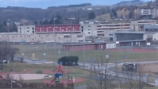 Terrain de Football - Sportstätte