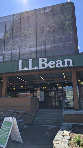 Clothing Store «L.L. Bean», reviews and photos, 101 Cherry St Suite #1020, Burlington, VT 05401, USA