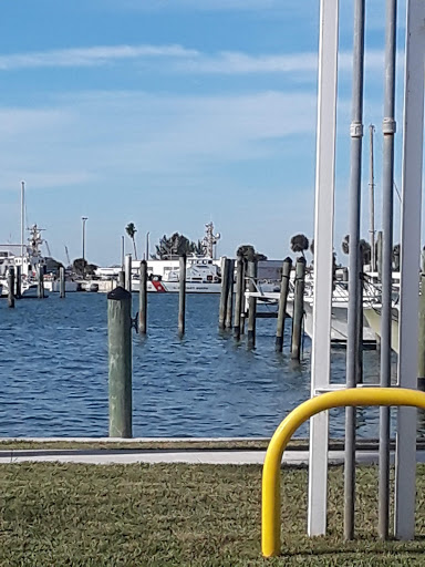 Yacht Club «Pelican Yacht Club», reviews and photos, 1120 Seaway Dr, Fort Pierce, FL 34949, USA