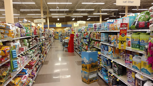 Grocery Store «Hannaford Supermarket», reviews and photos, 80 Wolfeboro Hwy, Alton, NH 03809, USA