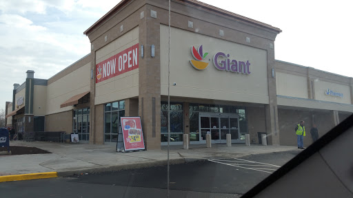 Supermarket «Giant», reviews and photos, 10653 Braddock Rd, Fairfax, VA 22032, USA