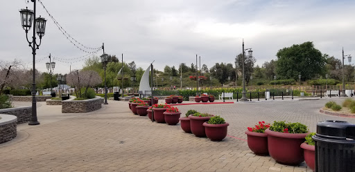 Park «Bridgeport Park», reviews and photos, 23520 Bridgeport Ln, Santa Clarita, CA 91355, USA