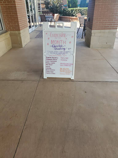 Cake Shop «Sugar Divas Cakery LLC», reviews and photos, 25 W Crystal Lake St #172, Orlando, FL 32806, USA