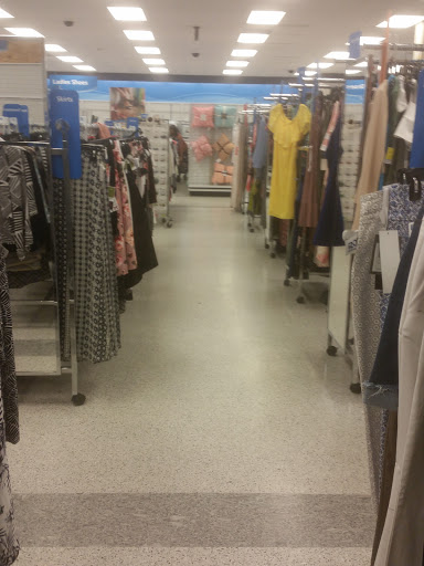 Clothing Store «Ross Dress for Less», reviews and photos, 2415 N Monroe St, Tallahassee, FL 32303, USA