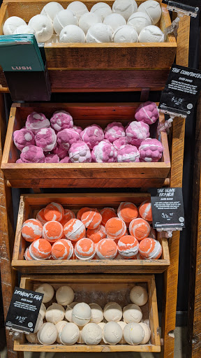 Cosmetics Store «LUSH», reviews and photos, 575 Bellevue Way NE #128, Bellevue, WA 98004, USA