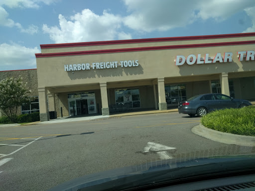 Hardware Store «Harbor Freight Tools», reviews and photos, 712 W Poplar Ave, Collierville, TN 38017, USA