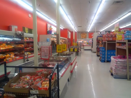 Grocery Store «Save-A-Lot», reviews and photos, 823 E Semoran Blvd, Apopka, FL 32703, USA