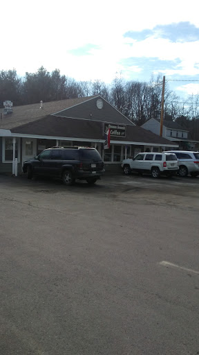 Coffee Shop «Common Grounds Coffee Shop», reviews and photos, 101 E Main St, Merrimac, MA 01860, USA