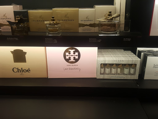 Cosmetics Store «SEPHORA», reviews and photos, 270 N Beverly Dr, Beverly Hills, CA 90210, USA