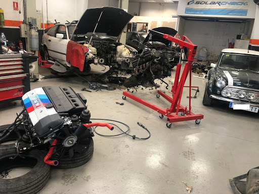 Taller Gaizcar en Pamplona, Navarra