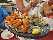Plats et boissons du Restaurant de fruits de mer Daniel Coquillages à Sainte-Maxime - n°16