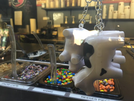 Ice Cream Shop «J.P. Licks», reviews and photos, 150 Charles St, Boston, MA 02114, USA