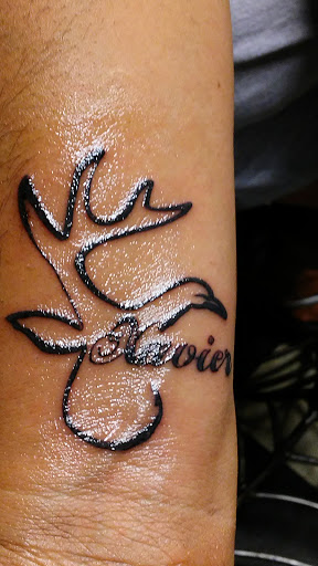 Tattoo Shop «VATO LOCO TATTOO STUDIO», reviews and photos, 1416 W Arkansas Ln, Arlington, TX 76013, USA