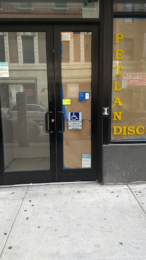 Pet Store «Petland Discounts - Willoughby», reviews and photos, 72 Willoughby St, Brooklyn, NY 11201, USA