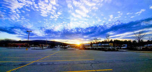 Grocery Store «Hannaford Supermarket», reviews and photos, 333 Massachusetts Ave, Lunenburg, MA 01462, USA