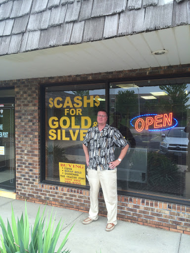 Pawn Shop «Sterling & Knight Jewelry & Pawn», reviews and photos, 295 S Schmidt Rd, Bolingbrook, IL 60440, USA