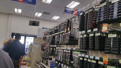 Hardware Store «Harbor Freight Tools», reviews and photos, 3660 E Foothill Blvd, Pasadena, CA 91107, USA