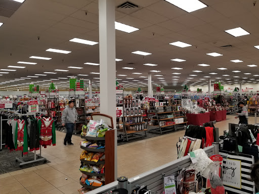 Clothing Store «Burlington Coat Factory», reviews and photos, 3702 E Hammer Ln, Stockton, CA 95212, USA