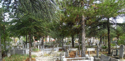 Karaağaç Mezarlığı