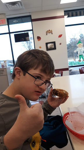 Donut Shop «Original Country Donuts», reviews and photos, 3091 US-20 #101, Elgin, IL 60124, USA