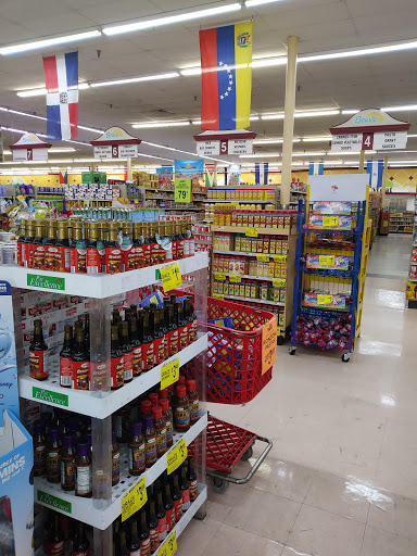 Grocery Store «Bravo Supermarkets», reviews and photos, 2701 N Hiawassee Rd, Orlando, FL 32818, USA