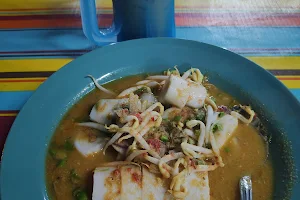 Warung Mak Teh Saadiah Laksa image