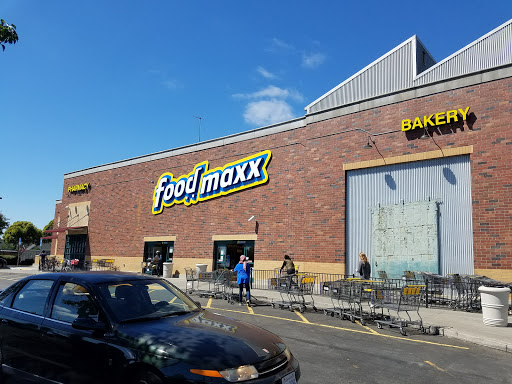 Supermarket «FoodMaxx», reviews and photos, 3000 E 9th St, Oakland, CA 94601, USA