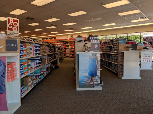 Shoe Store «Famous Footwear», reviews and photos, 33830 S Gratiot Ave, Charter Twp of Clinton, MI 48035, USA