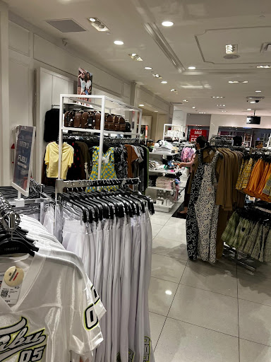 Clothing Store «Forever 21», reviews and photos, 3251 20th Ave, San Francisco, CA 94132, USA