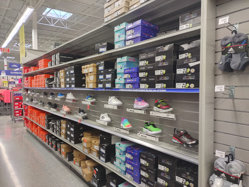 Sporting Goods Store «Academy Sports + Outdoors», reviews and photos, 20790 I-30, Benton, AR 72019, USA