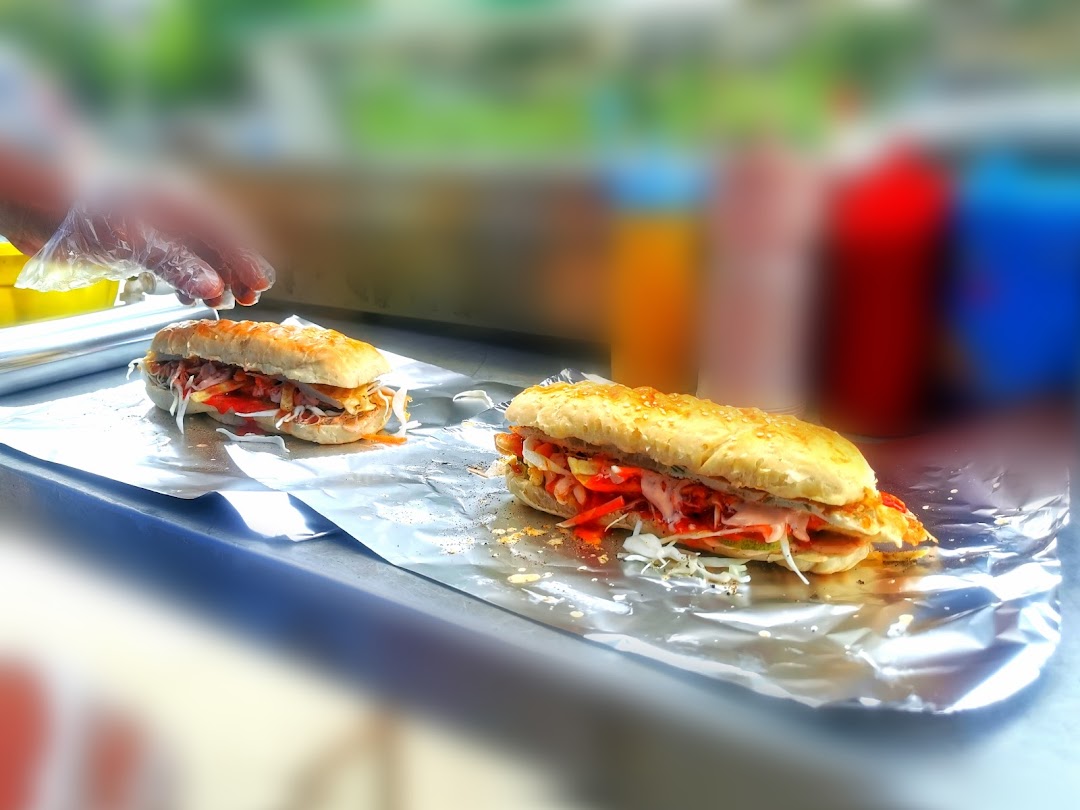Sarookh sandwich