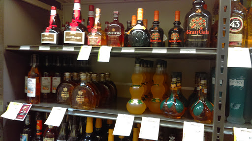 Wine Store «Total Wine & More», reviews and photos, 1670 E Camelback Rd, Phoenix, AZ 85016, USA