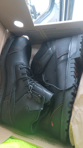 Shoe Store «Red Wing», reviews and photos, 20 Commerce Way #12, Seekonk, MA 02771, USA