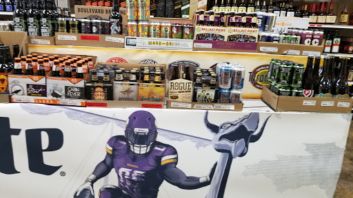 Liquor Store «Yarmo Liquor Store Inc», reviews and photos, 2489 7th St W, St Paul, MN 55116, USA
