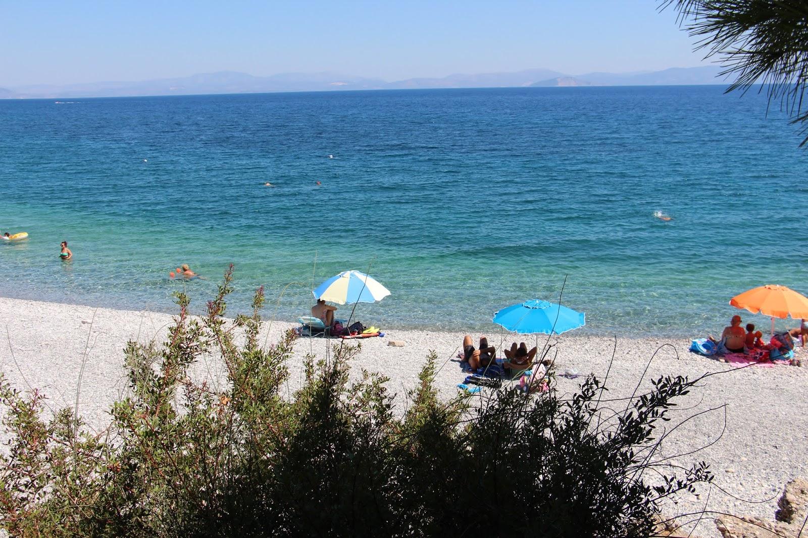 Tserfos beach'in fotoğrafı geniş plaj ile birlikte