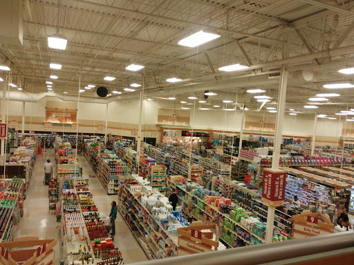 Grocery Store «Fred Meyer», reviews and photos, 777 NW Kings Blvd, Corvallis, OR 97330, USA