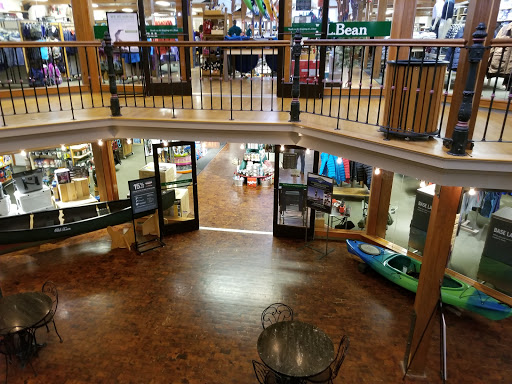  «L.L. Bean», reviews and photos, 8 Glen Rd, West Lebanon, NH 03784, USA