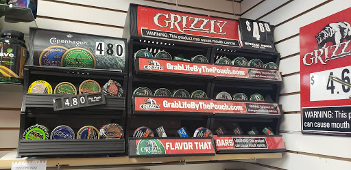 Up N Smoke, 6077 Rawsonville Rd, Belleville, MI 48111, USA, 