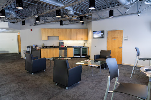 Mercedes Benz Dealer «Mercedes-Benz of Naperville», reviews and photos, 1569 Ogden Ave, Naperville, IL 60540, USA