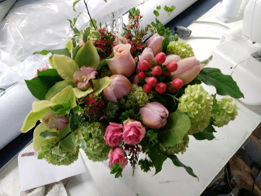 Florist «Bothell Florist», reviews and photos, 10021 NE 183rd St, Bothell, WA 98011, USA