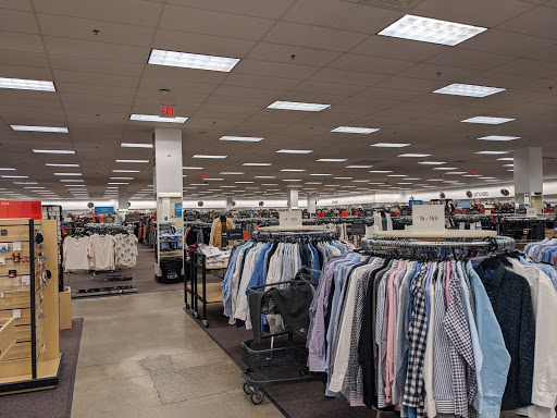 Department Store «Nordstrom Rack Liberty Tree Mall», reviews and photos, 50 Independence Way, Danvers, MA 01923, USA