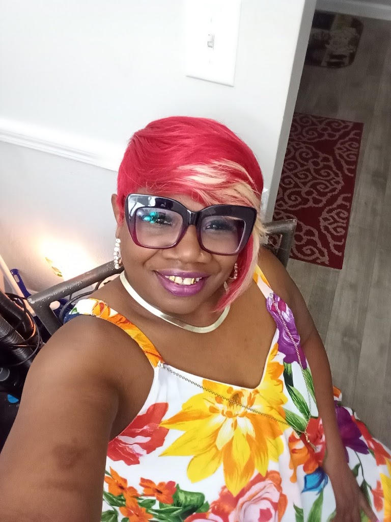 Transformed Salon 30606