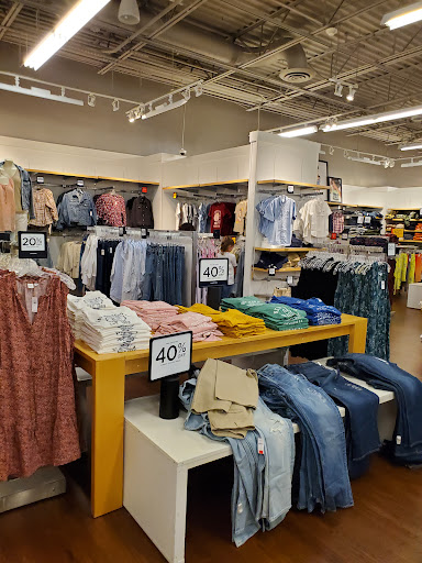 Clothing Store «Gap Outlet», reviews and photos, 1000 PA-611, Tannersville, PA 18372, USA