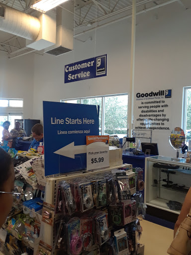 Thrift Store «Goodwill Retail & Donation Center», reviews and photos, 13500 Plantation Rd, Fort Myers, FL 33966, USA