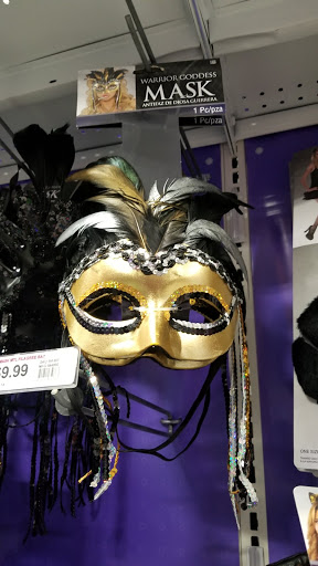 Stores to buy carnival costumes Dallas