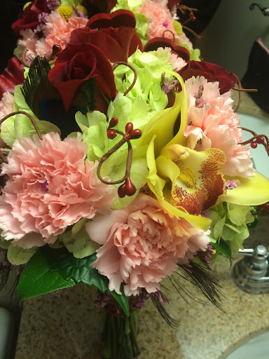 Florist «J E Flower Shop», reviews and photos, 141 Broad St, New Britain, CT 06053, USA